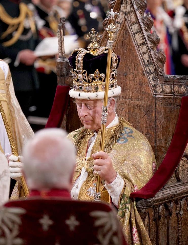 英国王加冕 英王网络时代的历史回响与君主制新篇
